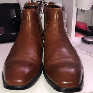 Kenneth Cole Reaction boots